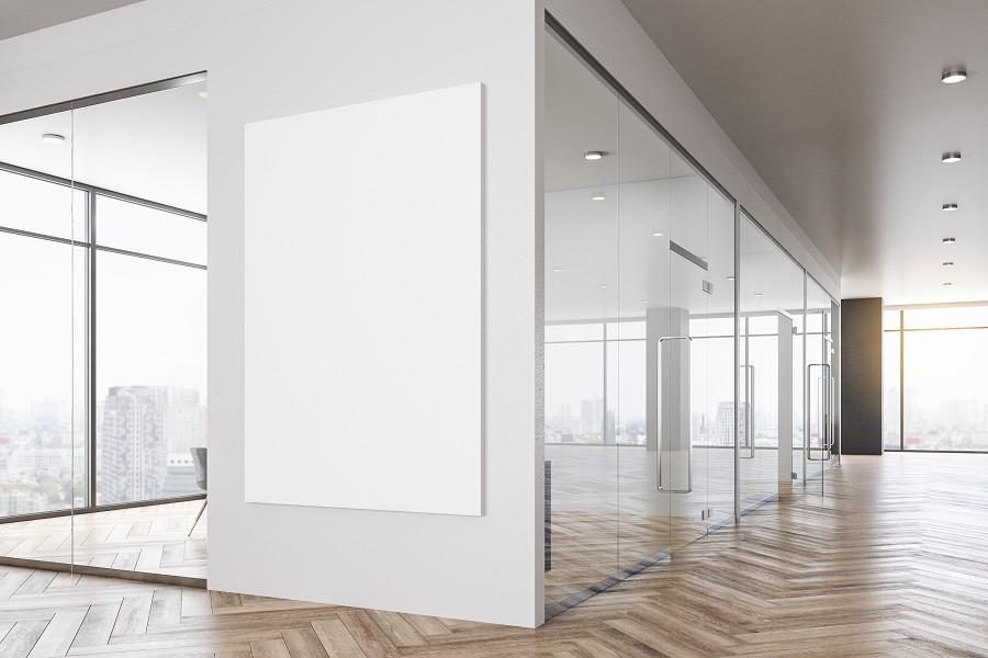 JR Immo Partner — Bild eines Büroraumes-